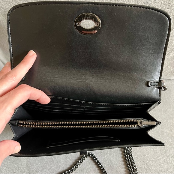 COACH Hologram Turn Lock Chain Wristlet Crossbody Bag (F22800) - Picture 6 of 8